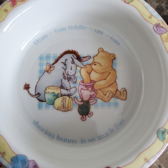 Royal Doulton Winnie the Pooh Ceramic Porringer - Picture 4 of 7